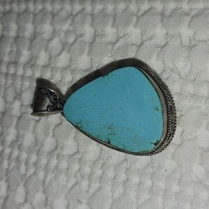 Simply Stunning turquoise pendant